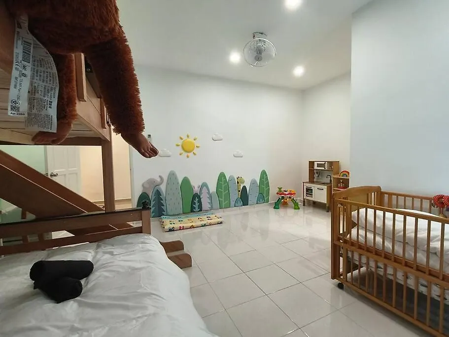 Playhouse Fun4Kids 22Pax 6R5B Vila Malacca