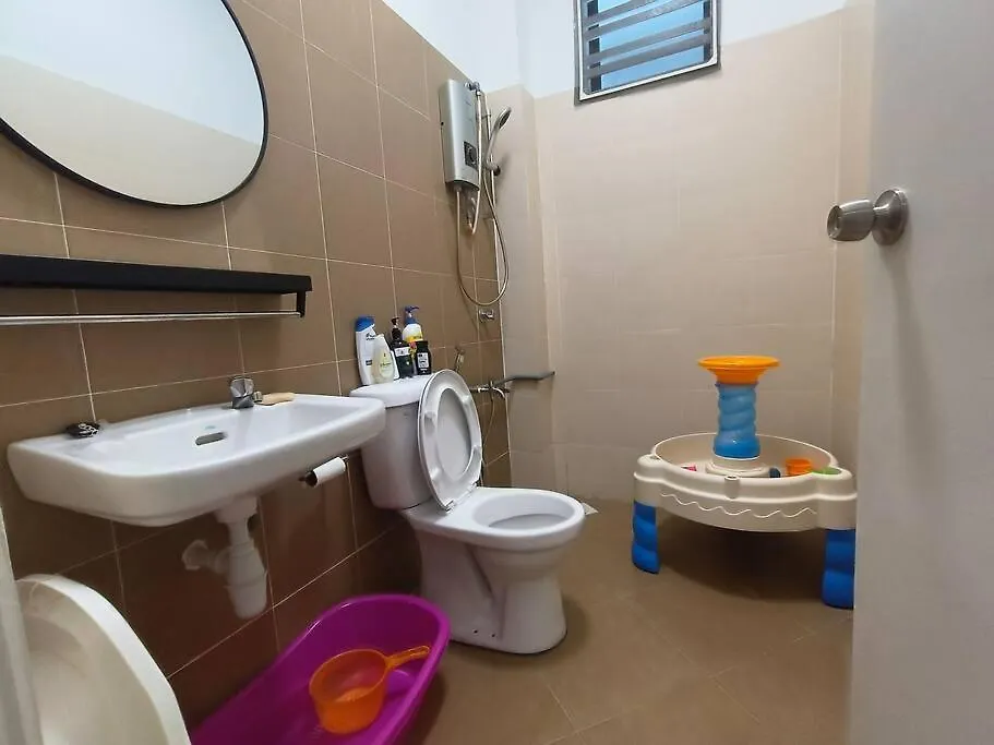 Playhouse Fun4Kids 22Pax 6R5B Vila Malacca Malásia