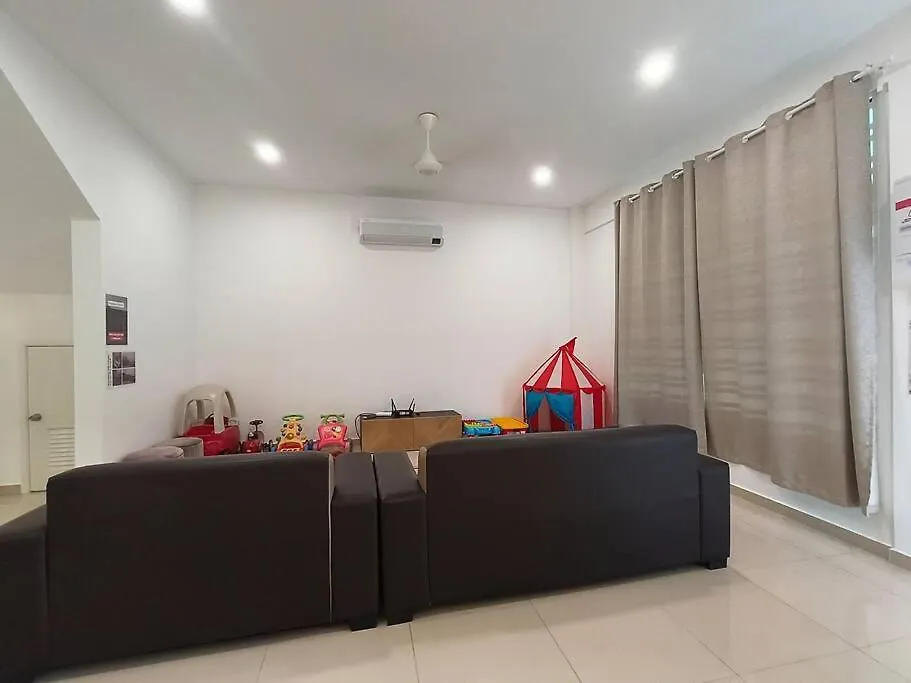 Casa de Férias Playhouse Fun4Kids 22Pax 6R5B Vila Malacca Malásia